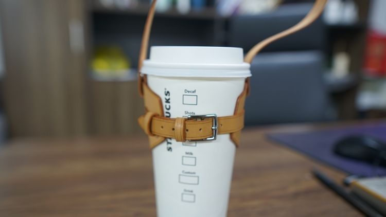 皮质斜挎杯套 角度图