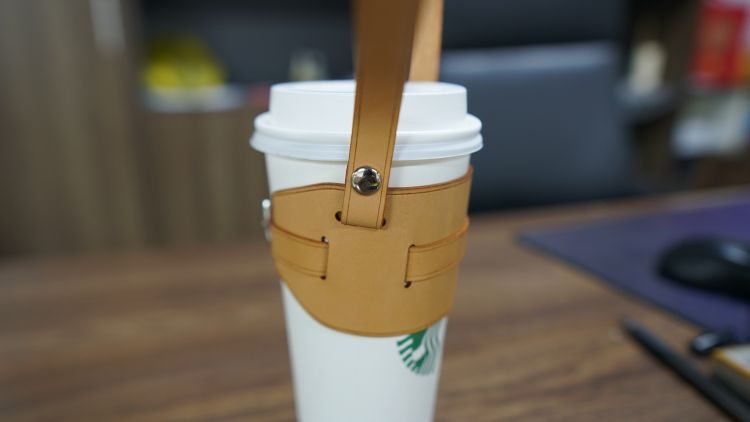 皮质斜挎杯套 细节图